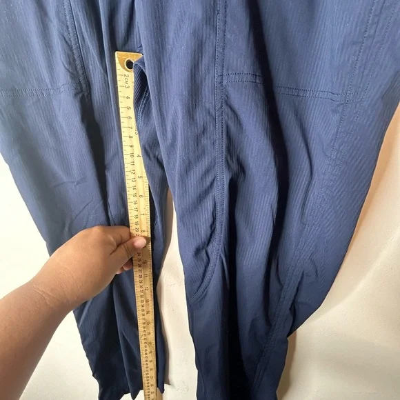 Lululemon Dance Studio Pants in Navy - Picture 12 of 12